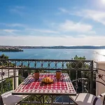 Panorama *